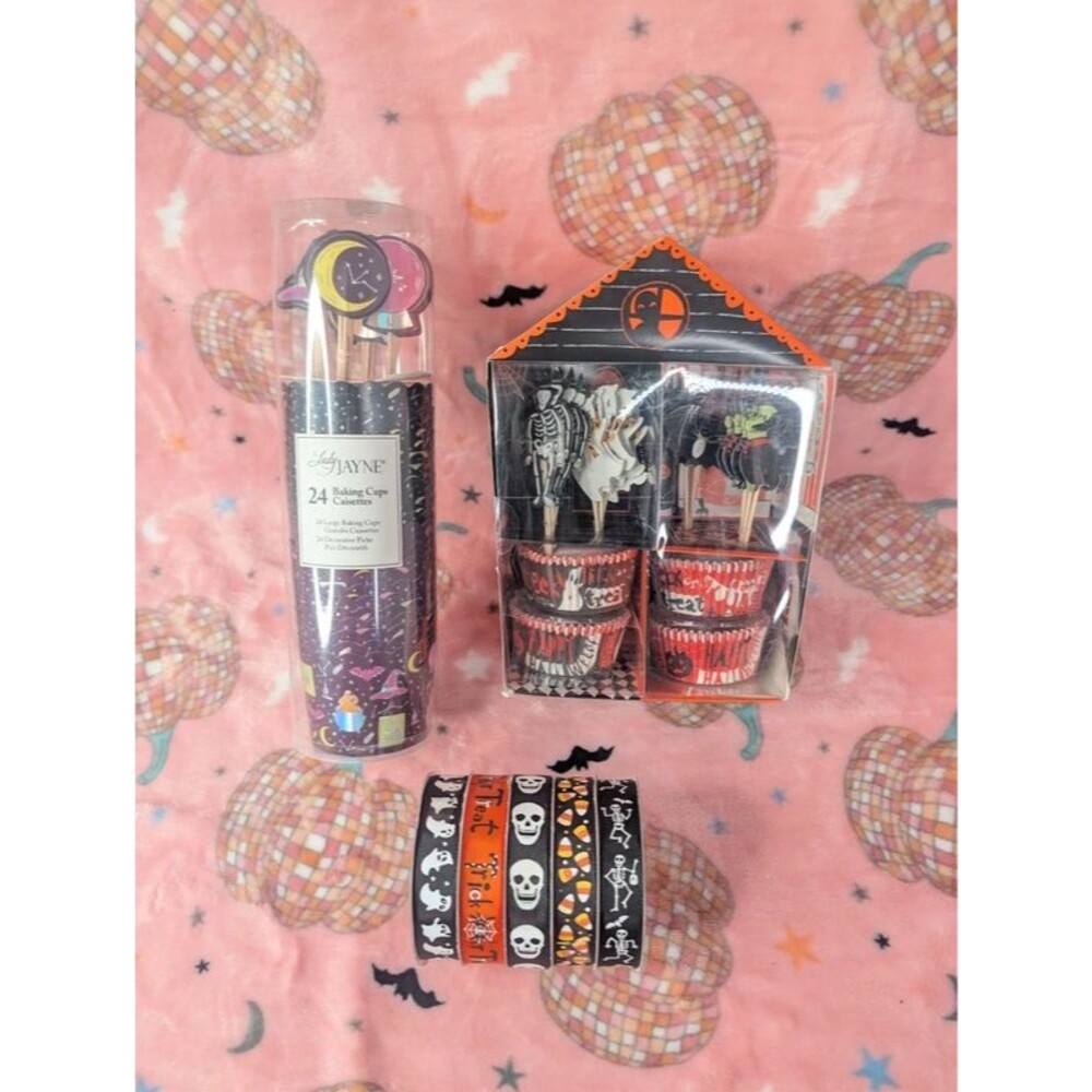 Halloween cupcake essentials